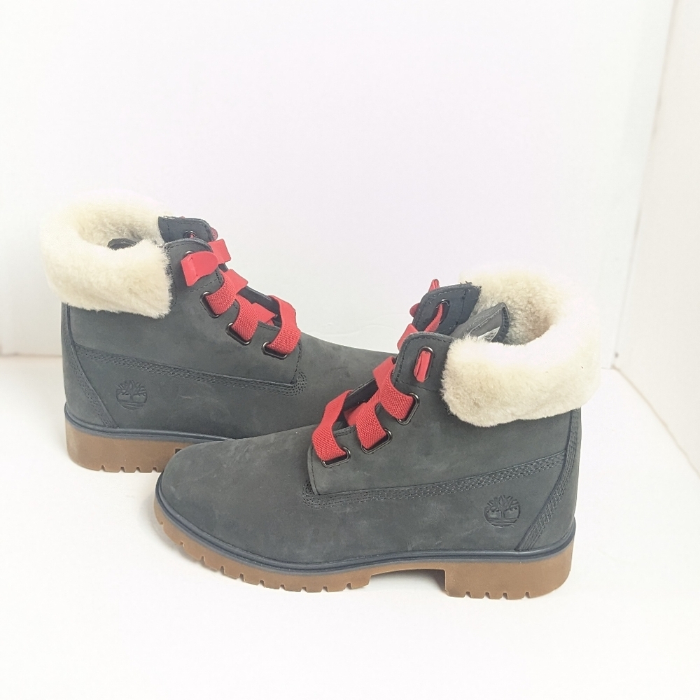 NWOT Timberland Jayne boots